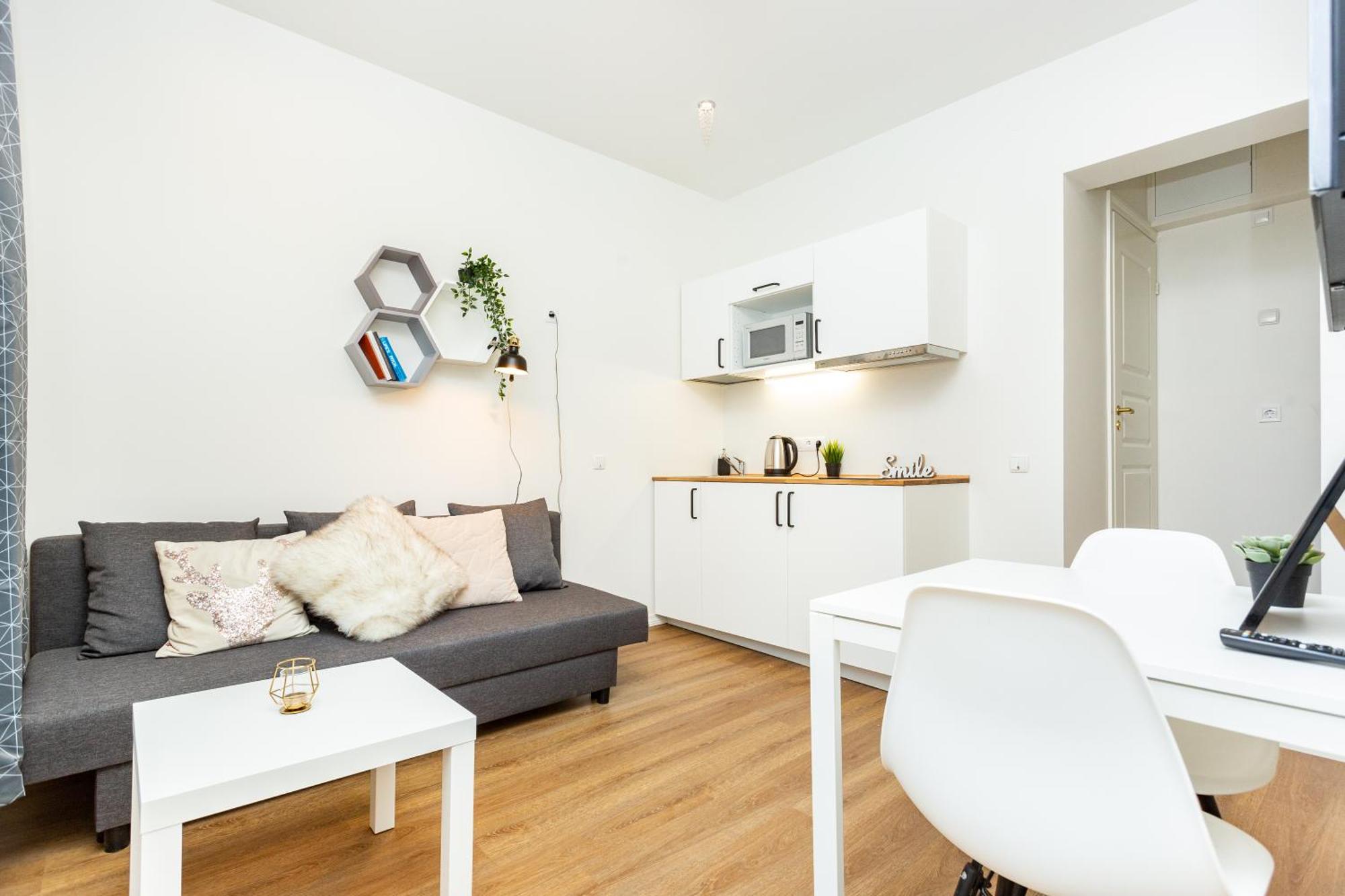 Apartment Easyrentals By *