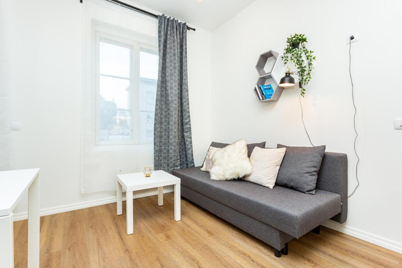 Easyrentals By Apartment *