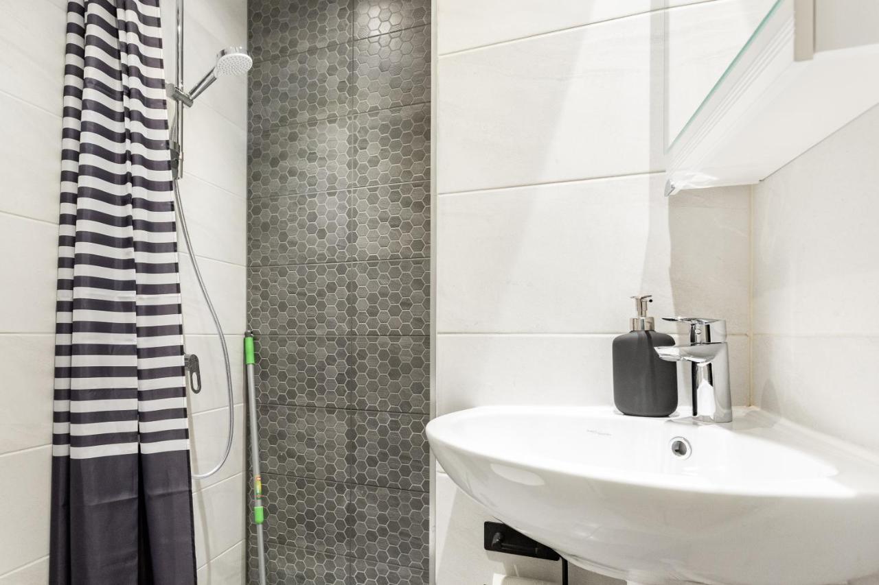 Easyrentals By Apartment *