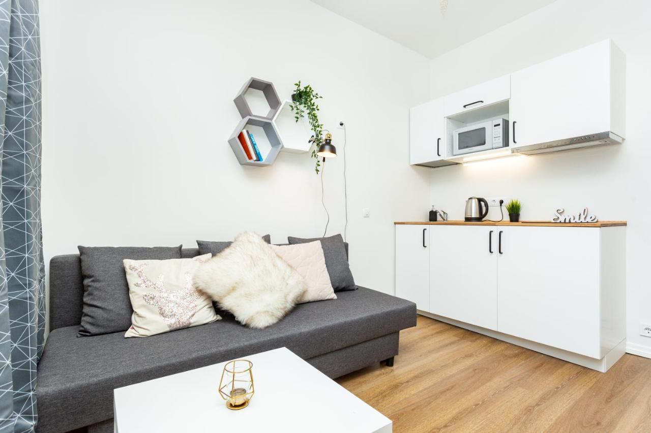 Easyrentals By *
